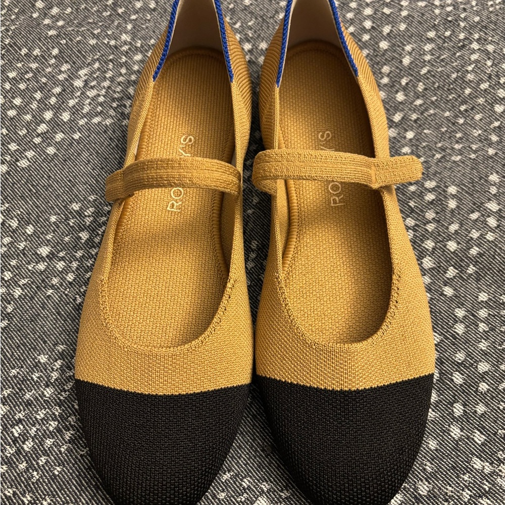 Rothy's Women's Tan and Black Mary Jane - Wren Captoe Sz 7.5 - NEW